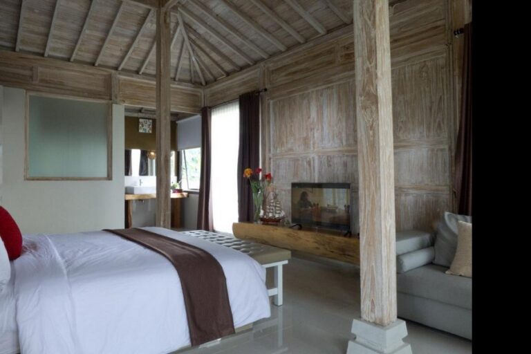 sawah joglo bedroom joglo suite 768x512