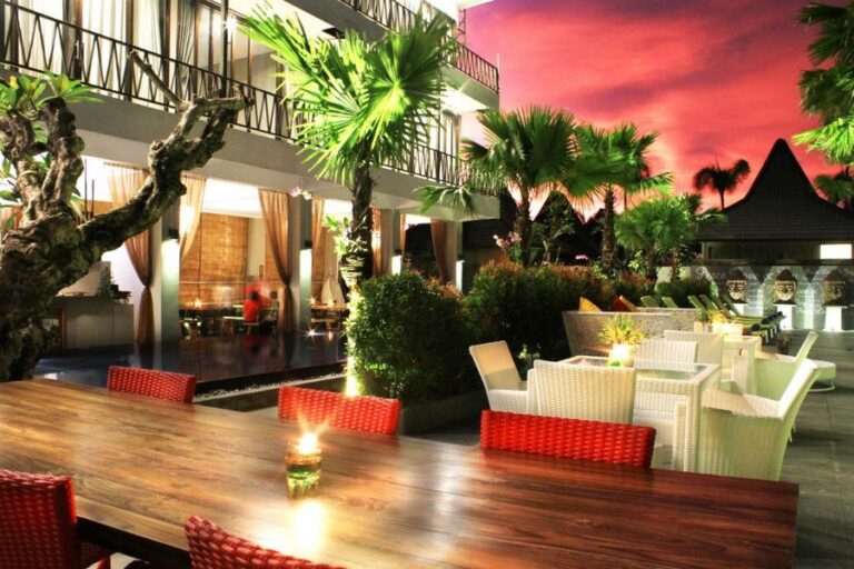 sawah joglo decking restaurant 768x512