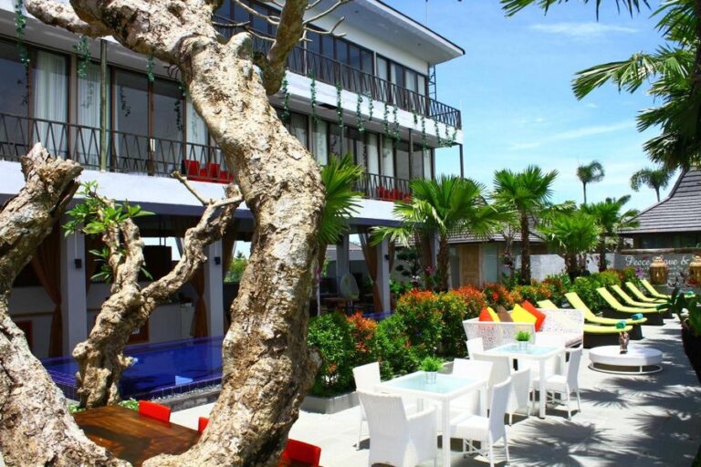 sawah joglo pooldecking 768x512