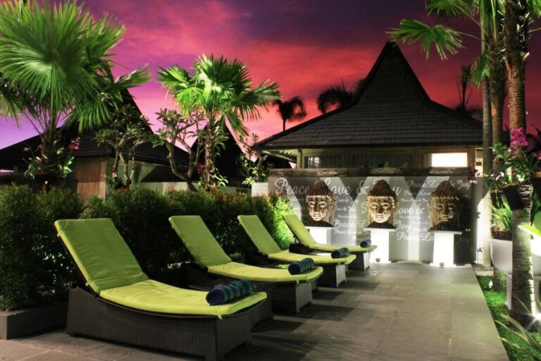 sawah joglo sunbed nightambience 768x512