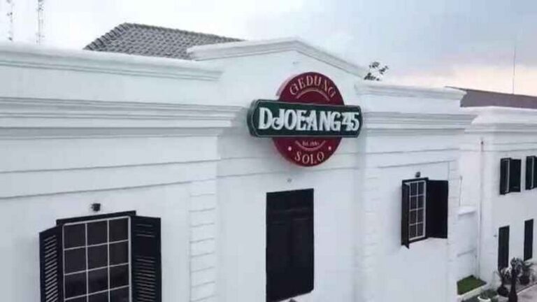 petit boutique 11 768x432