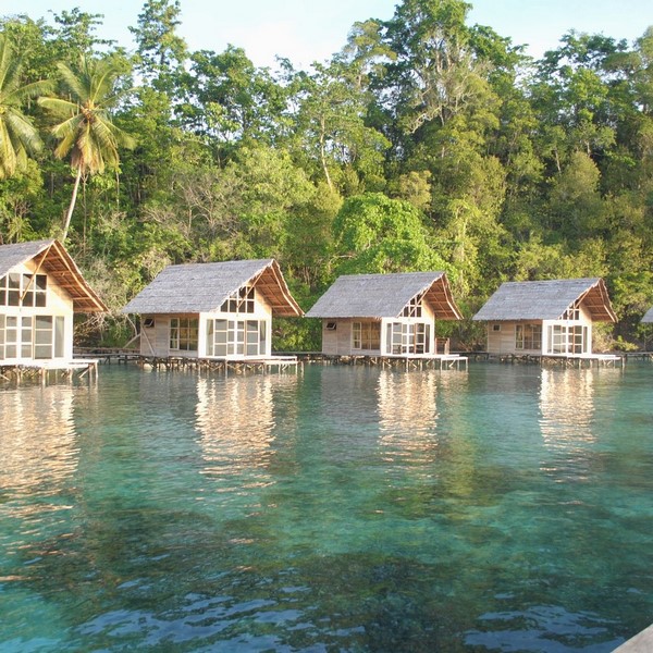 sareni sareni raja ampat a hidden1