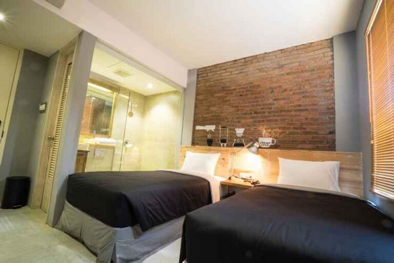 summerbird 18 768x512