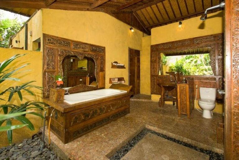 pondok sari beach 02 768x514