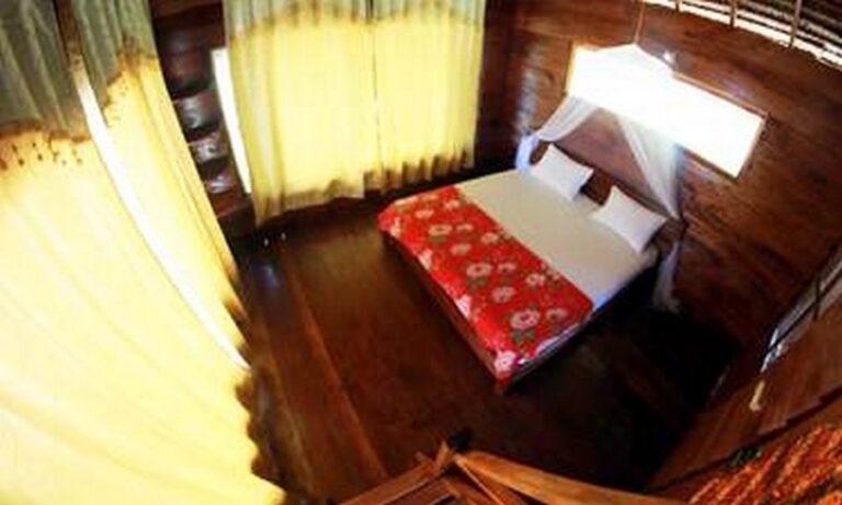 ricky beach 02 768x461